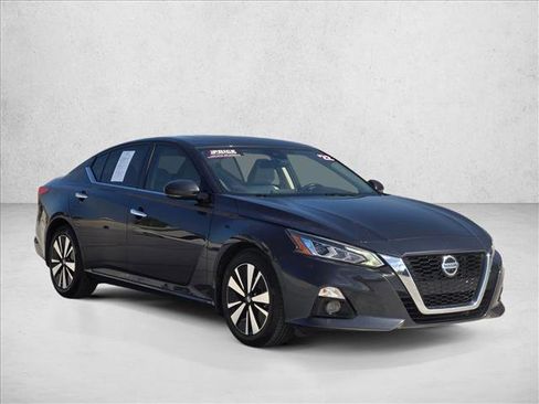 Used 2022 Nissan Altima 2.5 SL image 3