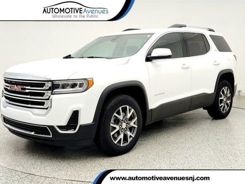 Used 2023 GMC Acadia SLE w/ Driver Convenience Package FWD image 1