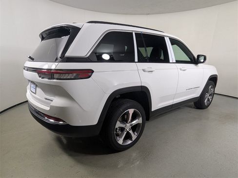 New 2025 Jeep Grand Cherokee Limited image 7