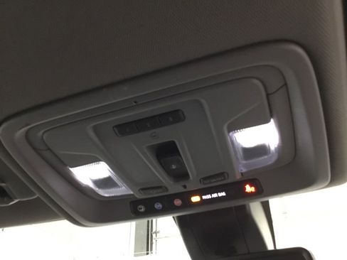 Used 2022 GMC Sierra 2500 Denali image 36