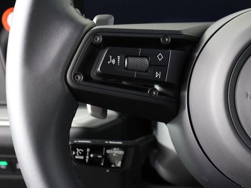 Certified 2025 Porsche Cayenne S image 14