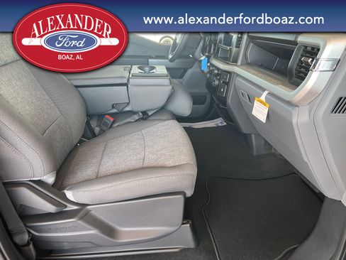 New 2026 Ford F250 XL image 17