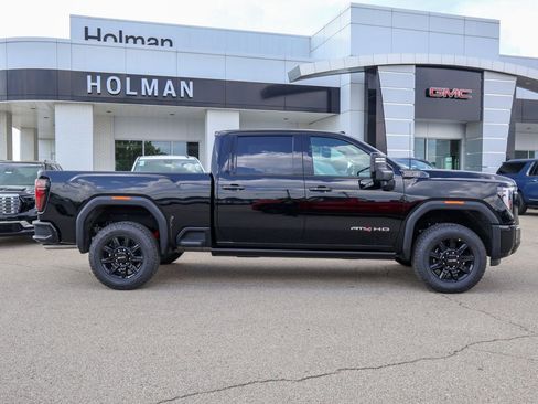 New 2026 GMC Sierra 3500 AT4 AWD/4WD image 2