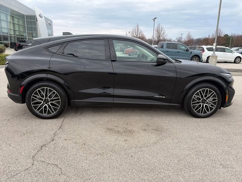 Used 2025 Ford Mustang Mach-E Premium AWD/4WD image 8