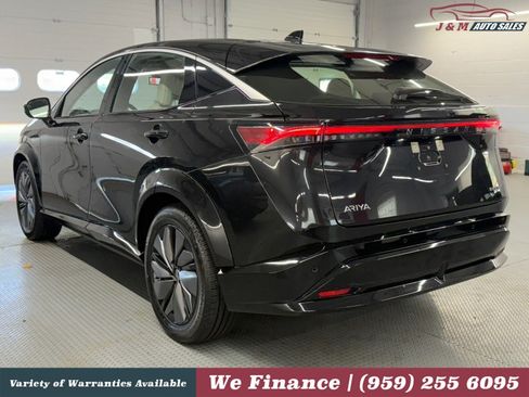Used 2023 Nissan Ariya FWD image 11