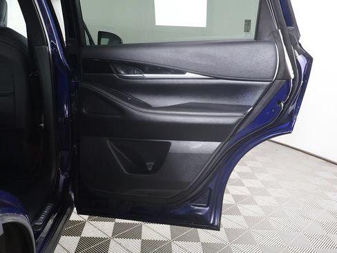Used 2025 INFINITI QX60 Pure AWD/4WD image 25