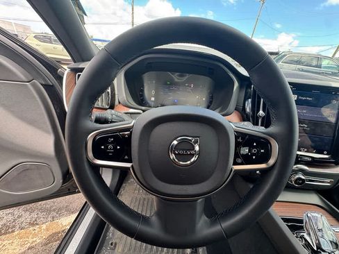 Used 2024 Volvo XC60 B5 Ultimate w/ Protection Package Premier AWD/4WD image 20
