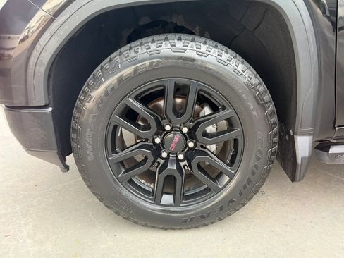 Used 2019 GMC Sierra 1500 Elevation w/ Elevation Value Package AWD/4WD image 16
