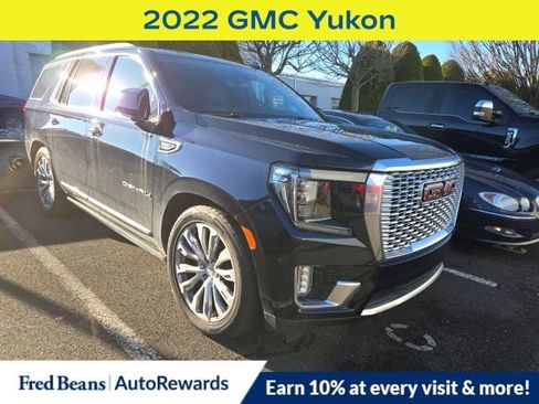 Used 2022 GMC Yukon Denali w/ Denali Premium Package image 1