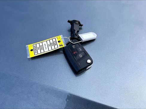 Used 2025 Volkswagen Jetta S image 11