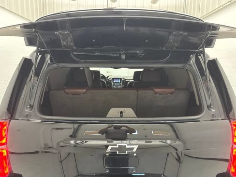 Used 2016 Chevrolet Tahoe LTZ AWD/4WD image 6
