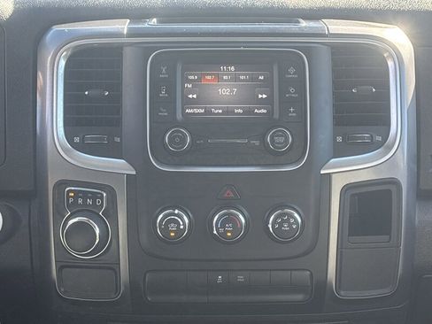 Used 2021 RAM 1500 Classic SLT image 19