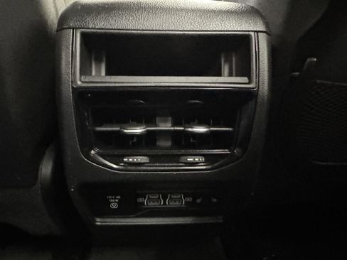 Used 2023 Jeep Grand Cherokee Overland image 31