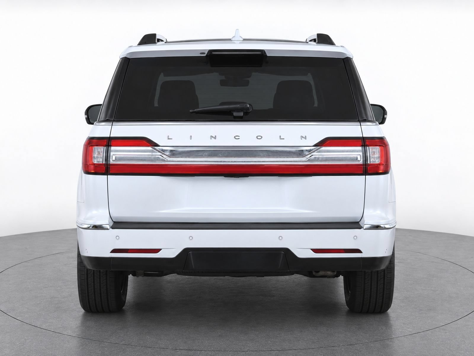 Used 2018 Lincoln Navigator Reserve w/ Technology Package AWD/4WD image 6