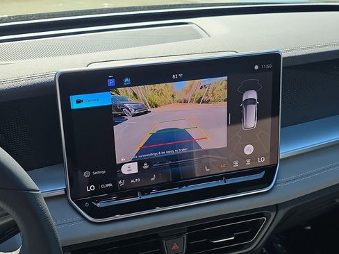 New 2026 Volkswagen Tiguan SE R-Line image 17