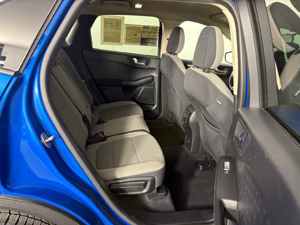 Certified 2020 Ford Escape SE AWD/4WD image 32