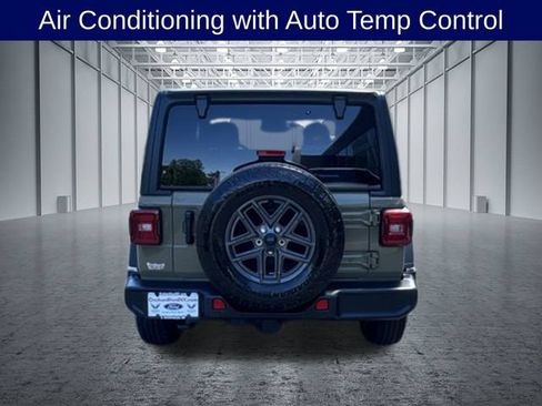 Used 2026 Jeep Wrangler Sport AWD/4WD image 9