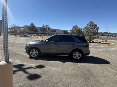 Used 2019 Mercedes-Benz GLE 400 GLE 400 4MATIC AWD 4dr SUV w/ Premium 1 Package image 10