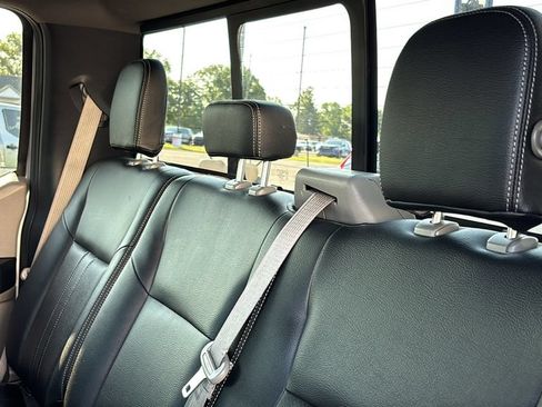 Used 2019 Ford F150 XLT w/ Equipment Group 302A Luxury AWD/4WD image 11