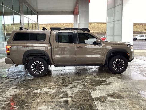 Used 2023 Nissan Frontier PRO-4X w/ Pro Convenience Package image 9