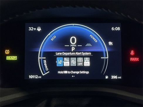 Used 2025 Toyota Camry SE image 29