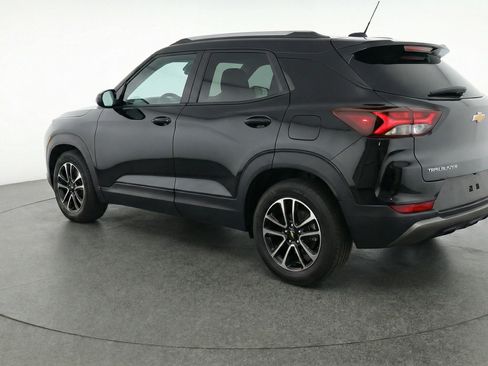 Used 2025 Chevrolet TrailBlazer LT image 6