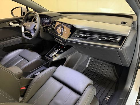Used 2023 Audi Q4 e-tron Premium w/ Convenience Package AWD/4WD image 31