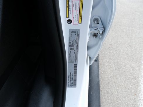 Used 2021 RAM 1500 Big Horn image 34