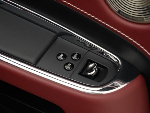 Used 2020 Rolls-Royce Ghost RWD image 18