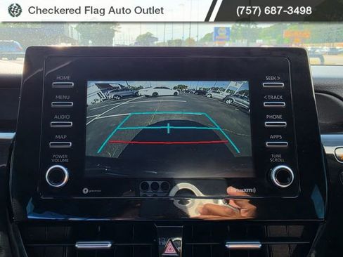 Used 2021 Toyota Camry LE FWD image 33