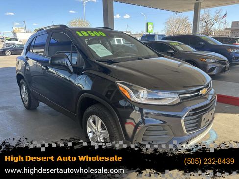 Used 2022 Chevrolet Trax LT w/ LT Convenience Package image 1