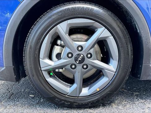 Used 2025 Kia K4 FWD image 30