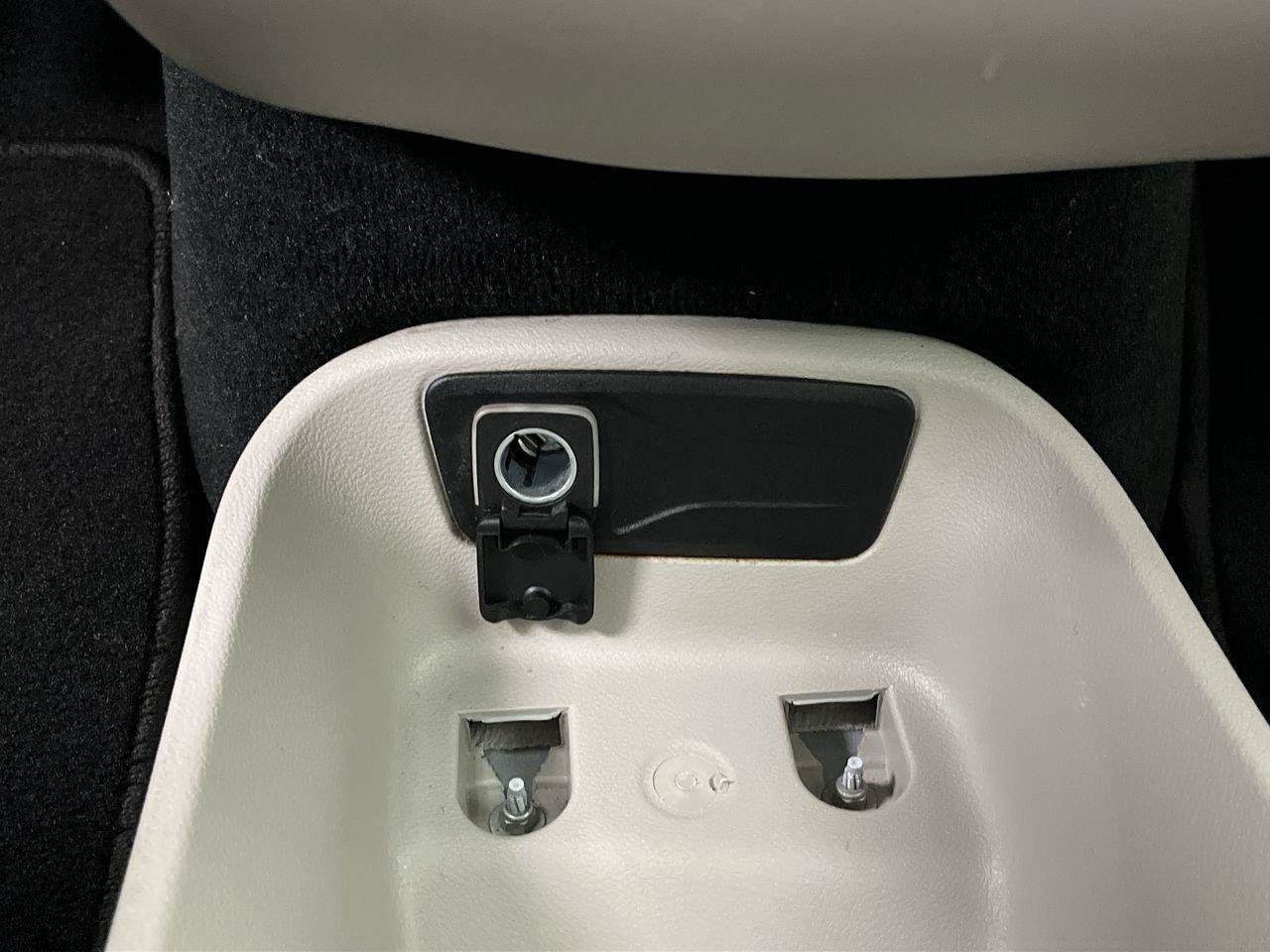 Used 2024 Chrysler Pacifica Touring-L FWD image 23