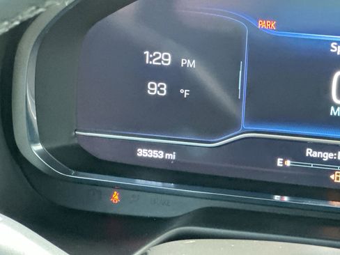 Used 2023 Chevrolet Tahoe Z71 w/ Luxury Package image 15