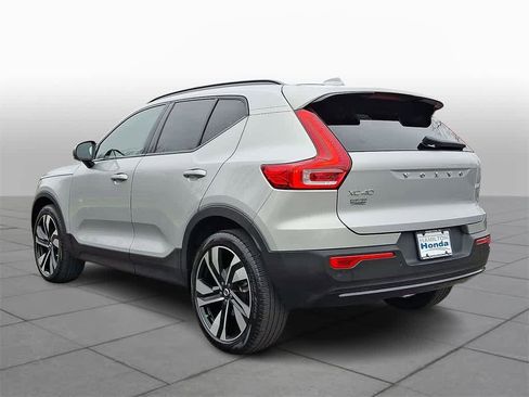 Used 2023 Volvo XC40 B5 Ultimate w/ Protection Package Premier image 22