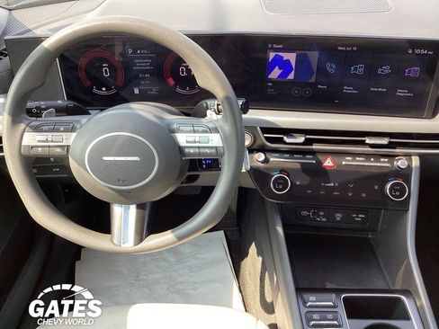 Used 2025 Hyundai Sonata SEL FWD image 14
