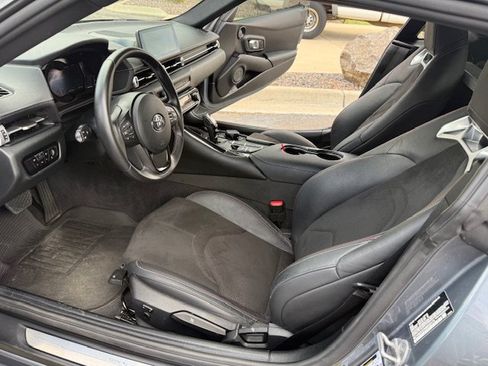 Used 2022 Toyota Supra w/ Safety & Technology Package RWD image 10