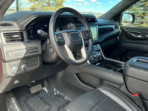 Used 2022 GMC Yukon Denali image 8