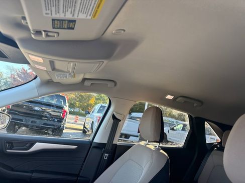 Used 2022 Ford Escape SE w/ Convenience Package image 23