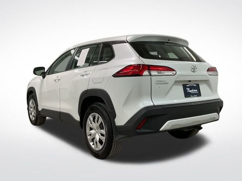 Used 2025 Toyota Corolla Cross L FWD image 3