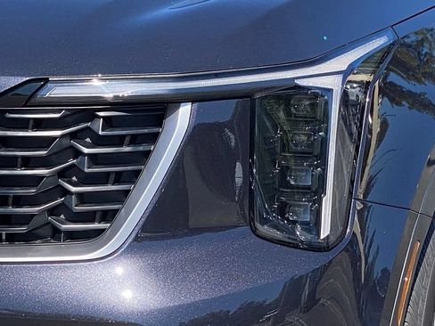 New 2026 Kia Sorento LX FWD image 8