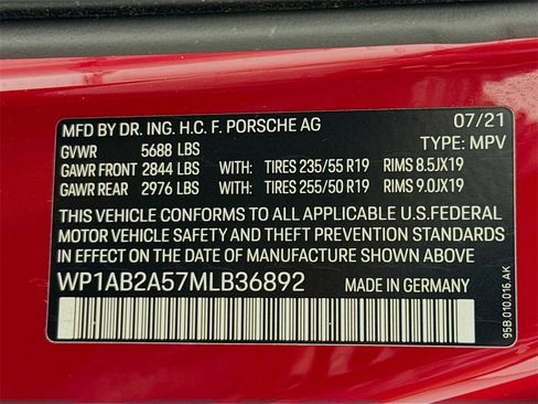 Used 2021 Porsche Macan S image 35