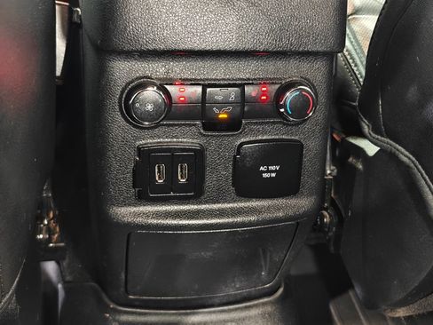 Used 2018 Ford Explorer Limited AWD/4WD image 36