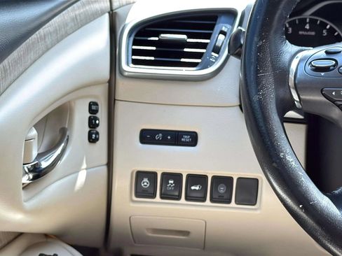 Used 2020 Nissan Murano SL w/ Moonroof Package FWD image 26