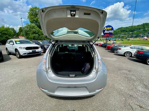 Used 2015 Nissan Leaf S w/ Charge Package FWD image 10