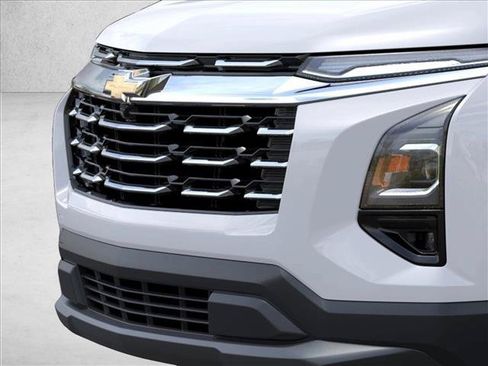 New 2026 Chevrolet Equinox LT w/ Safety and Technology Package FWD image 13