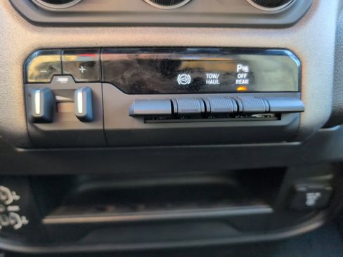 Used 2023 RAM 3500 Tradesman image 31