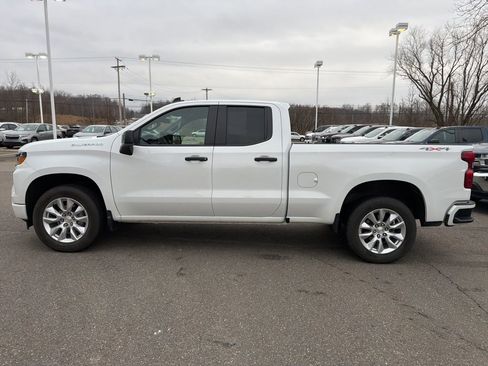 Used 2024 Chevrolet Silverado 1500 Custom image 5
