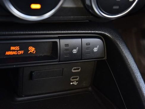 Used 2025 MAZDA MX-5 Miata RF Grand Touring image 16