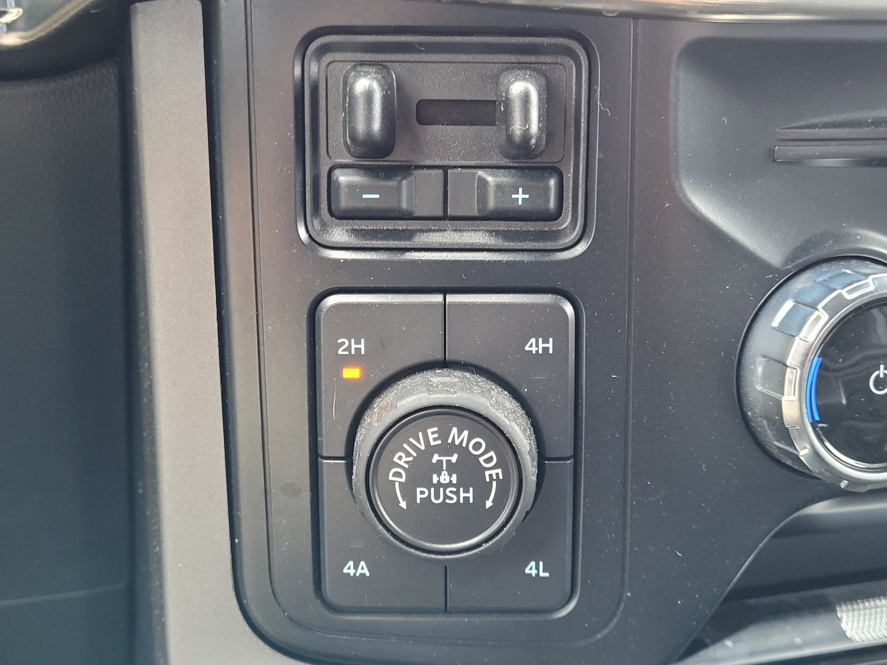 Certified 2023 Ford F150 Lariat w/ Equipment Group 502A High AWD/4WD image 25